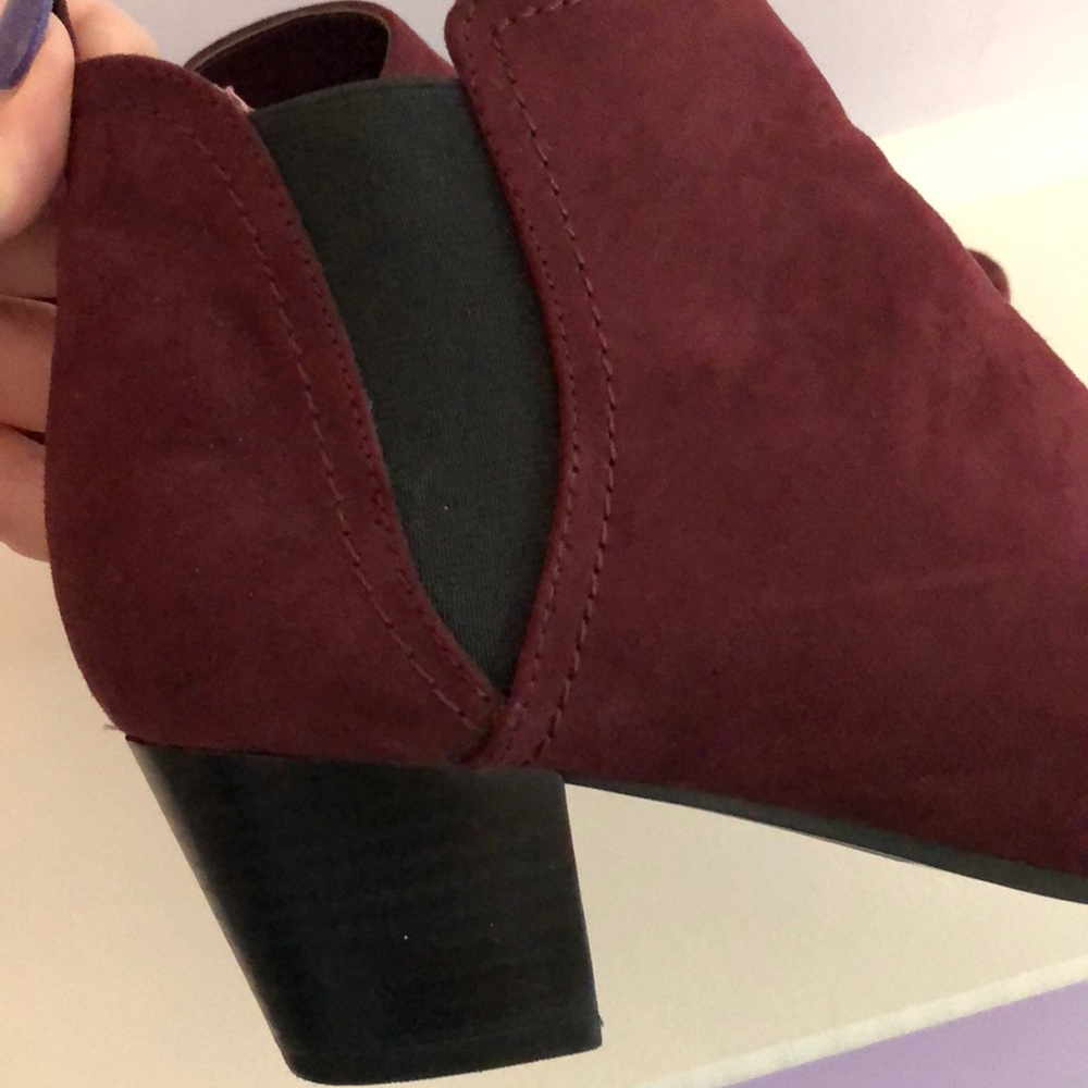 Boots - Picture 3 of 8